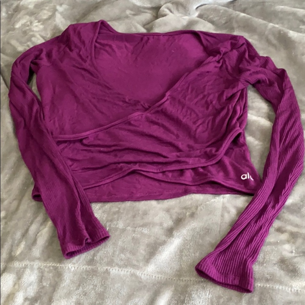 Alo Yoga Amelia Cross Body Long Sleeve Crop- L
